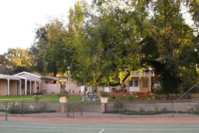 דירות האריסמית Rose Garden Manor House מראה חיצוני תמונה